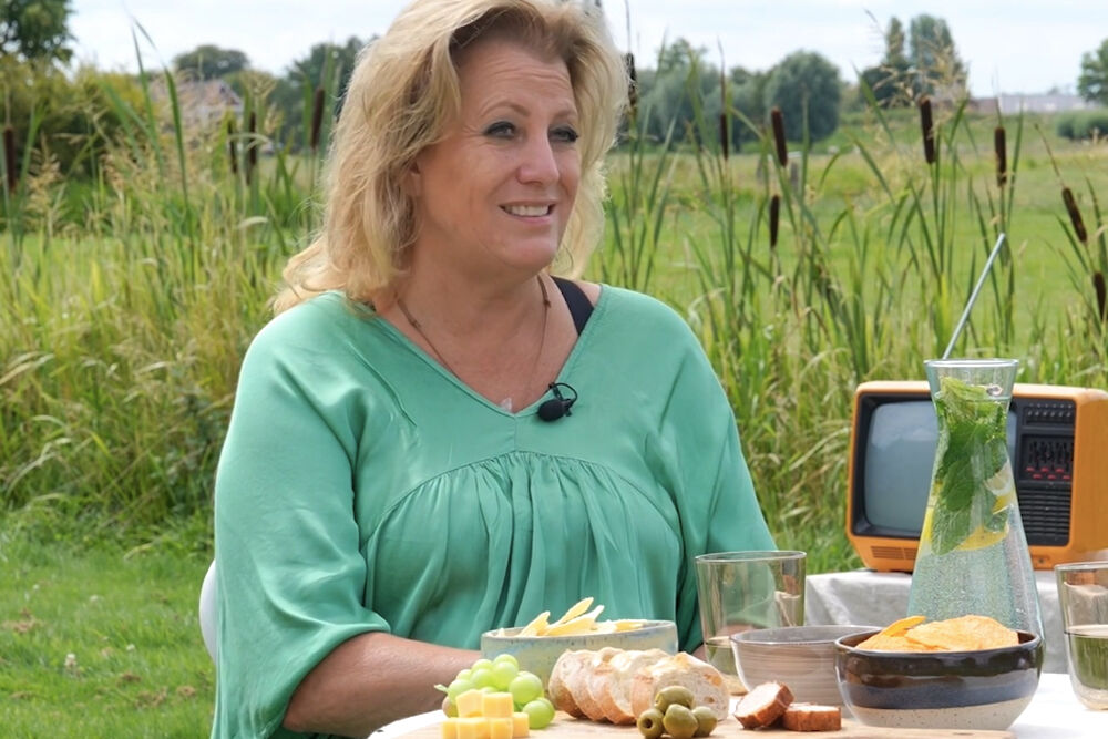 Zo Bloeide De Liefde Op Tussen B&B Vol Liefde-Claudia En Haar Vriend ...